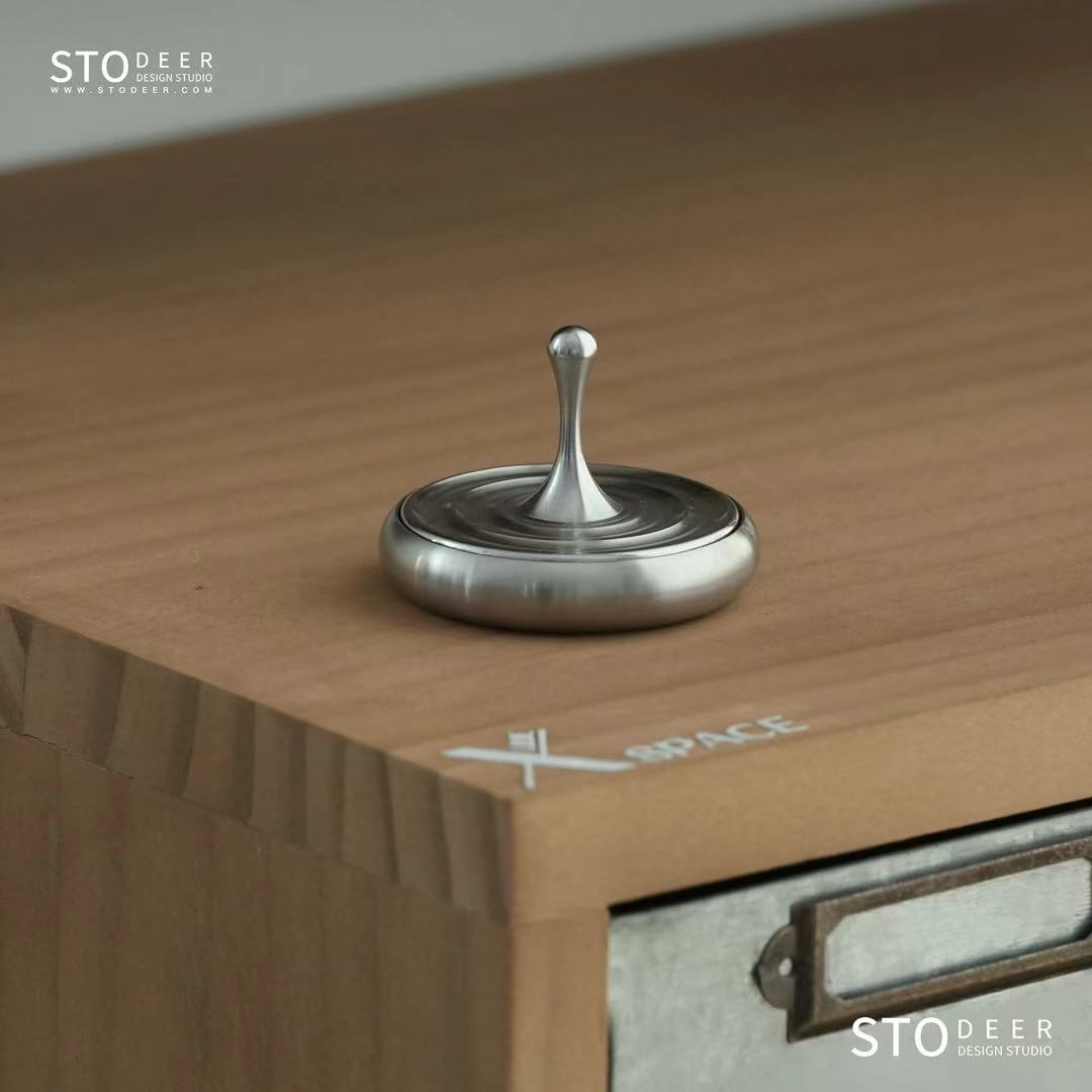 Stodeer Stainless Steel Spinning Top with Base, Stress Relief and Anxiety Reduction Gyroscope for All Ages