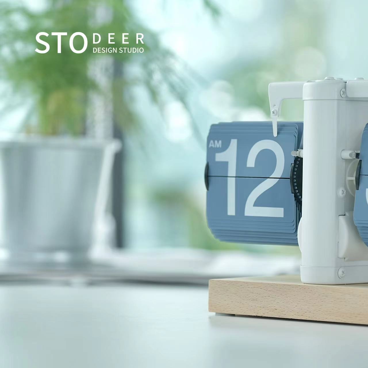 Stodeer（Custom walnut base）Creative automatic page turning clock