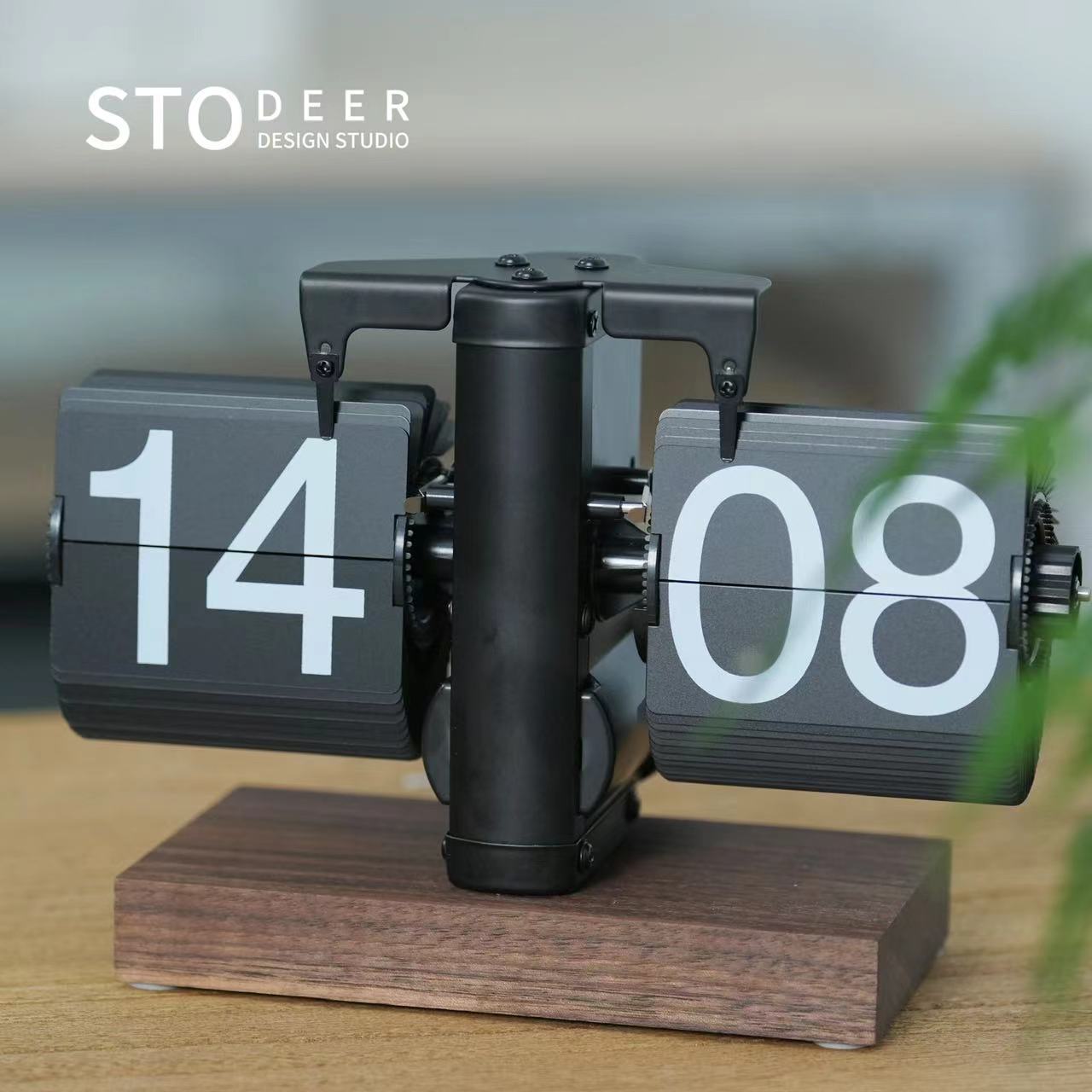 Stodeer（Custom walnut base）Creative automatic page turning clock