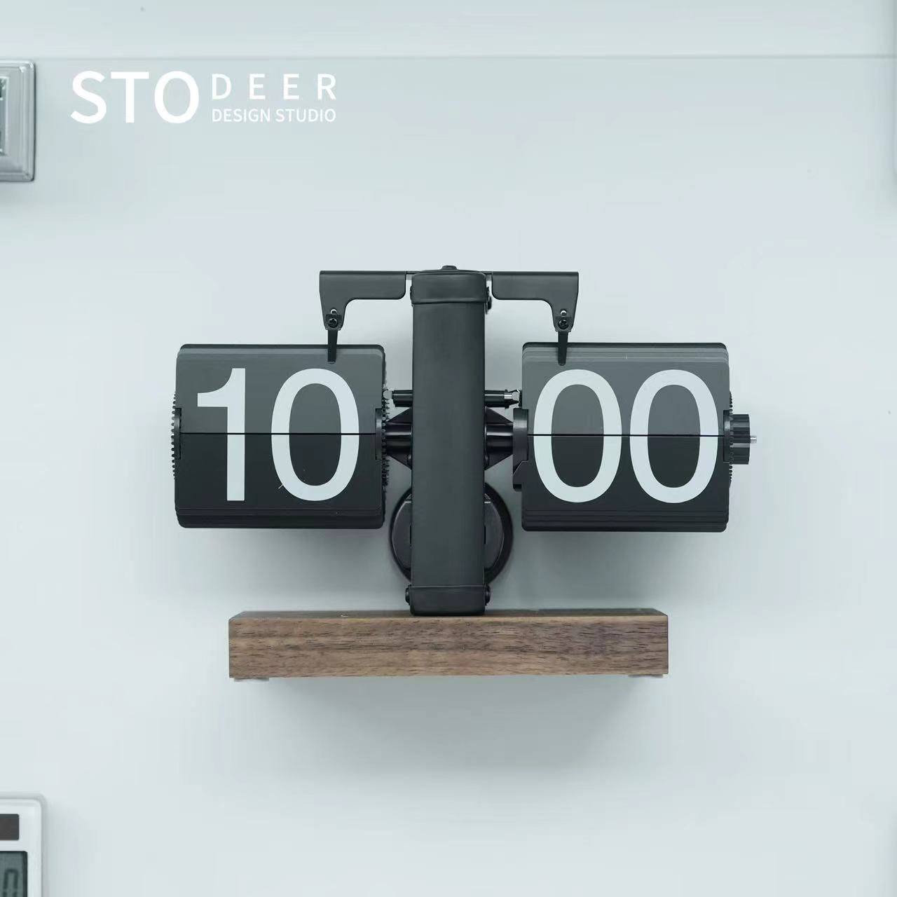 Stodeer（Custom walnut base）Creative automatic page turning clock