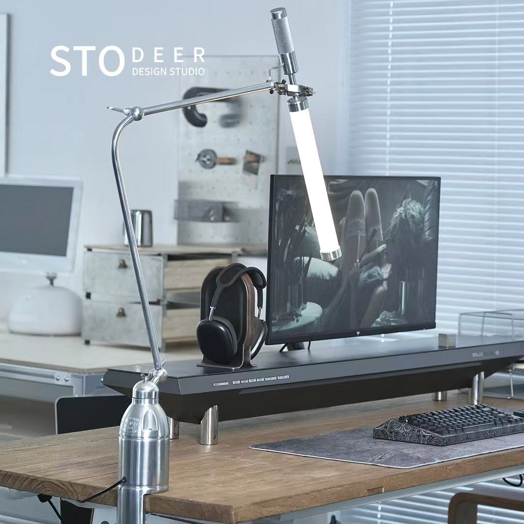 Stodeer Cast Aluminum Clip-On Desk Lamp with Industrial-Style Adjustable Arm