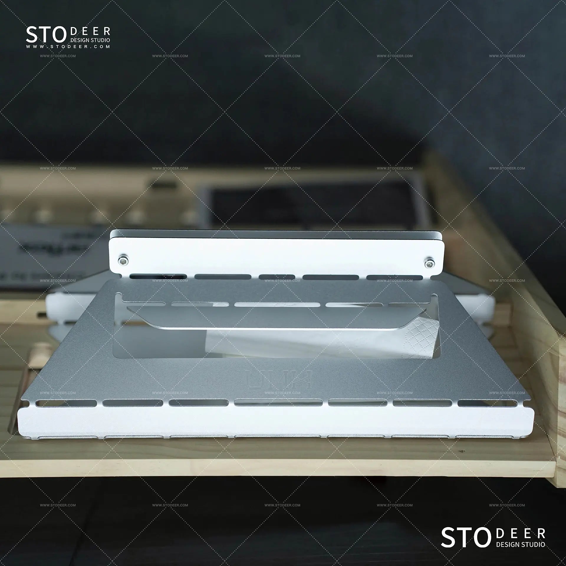 Stodeer Handgefertigte Taschentuchbox aus Metall im Industriestil, Designer-Stahlhalter für Zuhause oder das Büro