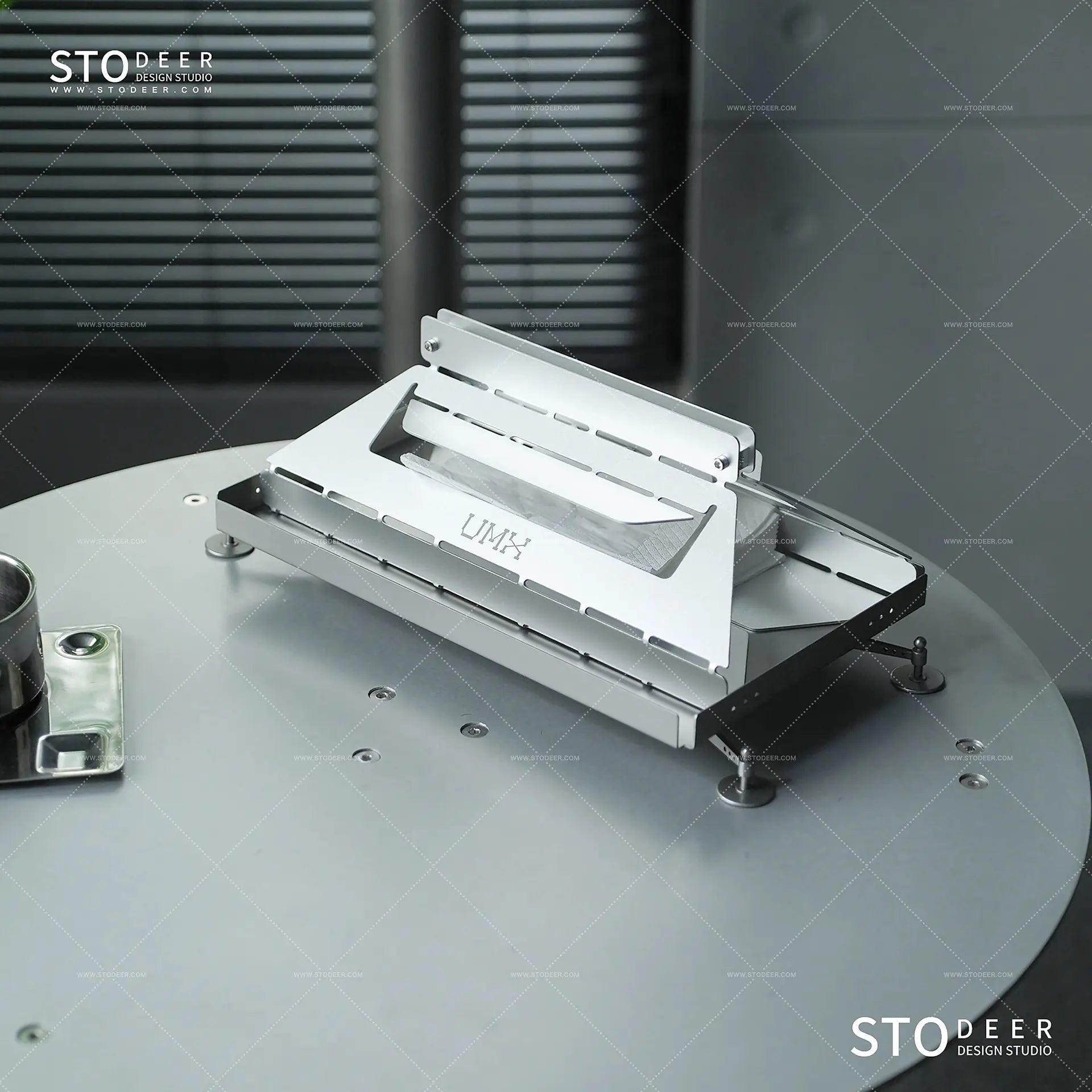 Stodeer Handgefertigte Taschentuchbox aus Metall im Industriestil, Designer-Stahlhalter für Zuhause oder das Büro