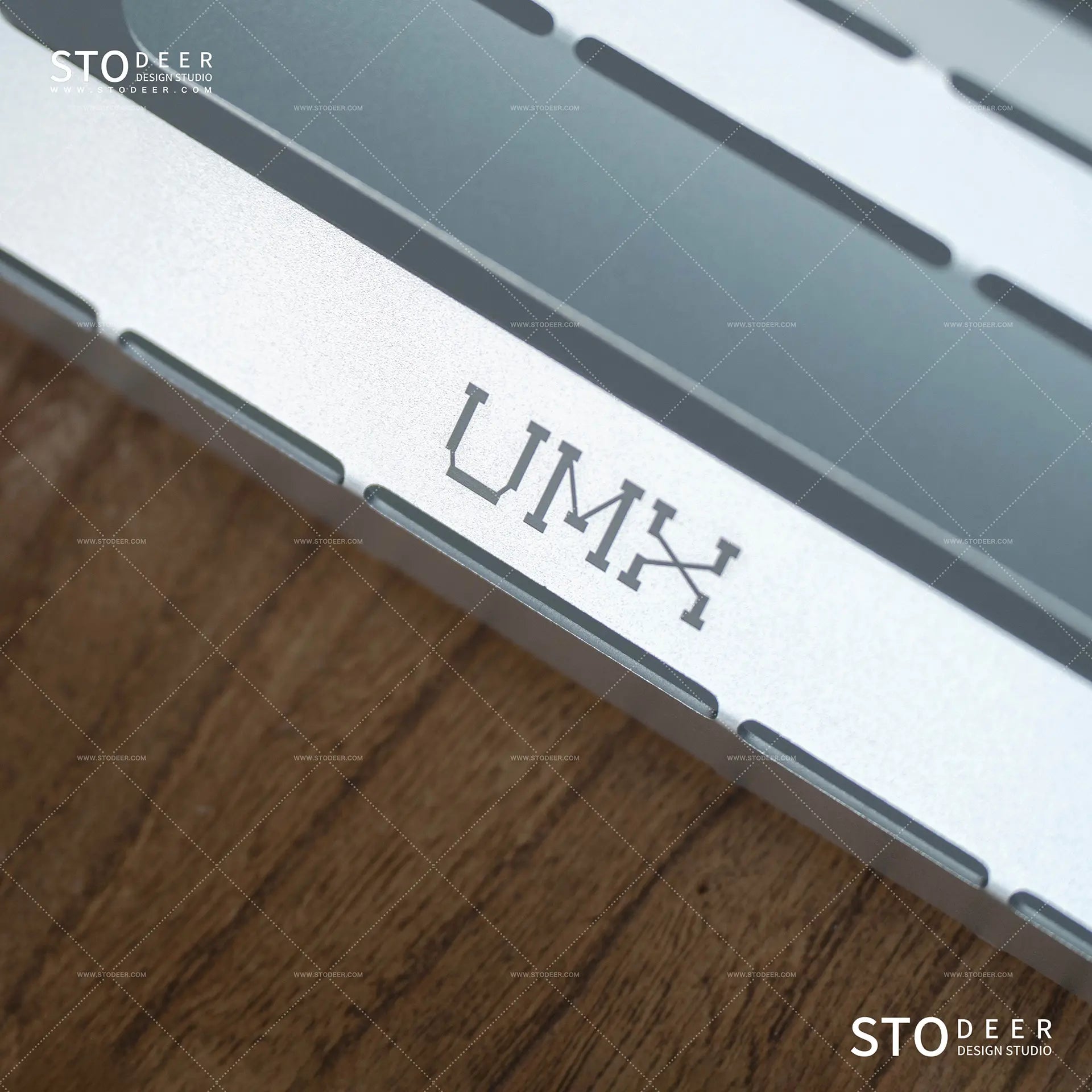 Stodeer Handgefertigte Taschentuchbox aus Metall im Industriestil, Designer-Stahlhalter für Zuhause oder das Büro