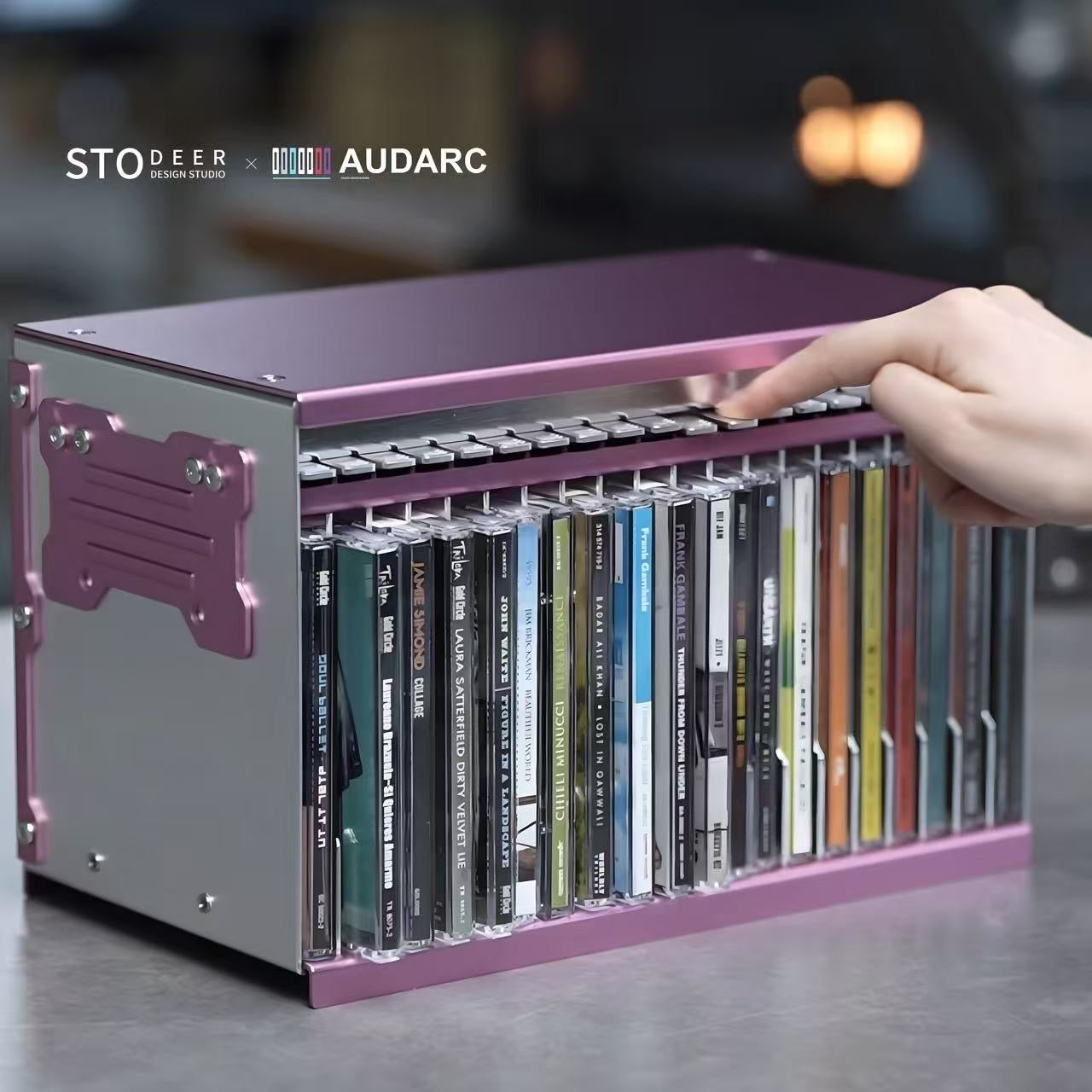 Stodeer Retro Mechanical Pop-Up CD Storage Case & Organizer