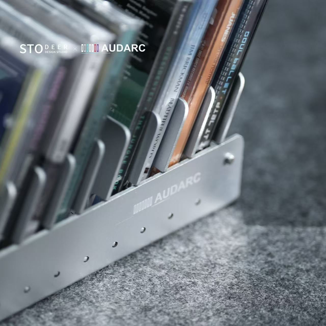 Stodeer製陽極酸化アルミニウム製CD収納ラック – CDデスクトップオーガナイザー